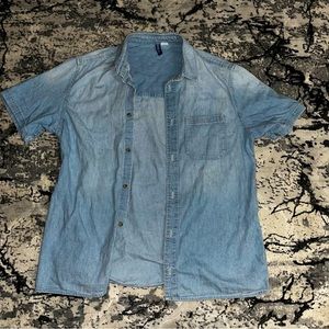 Short Sleeve denim/jean jacket, size: Medium
